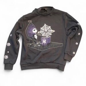 Stylish Gray Graphic Sweater